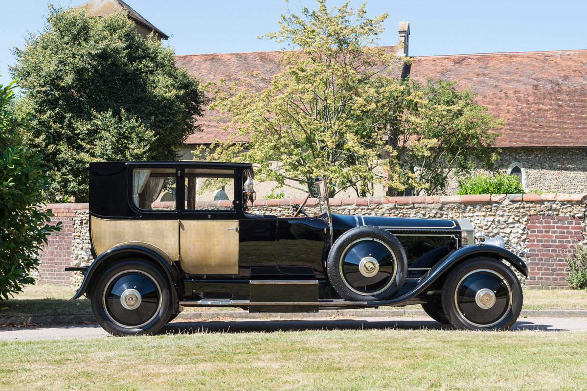 Rolls exterior