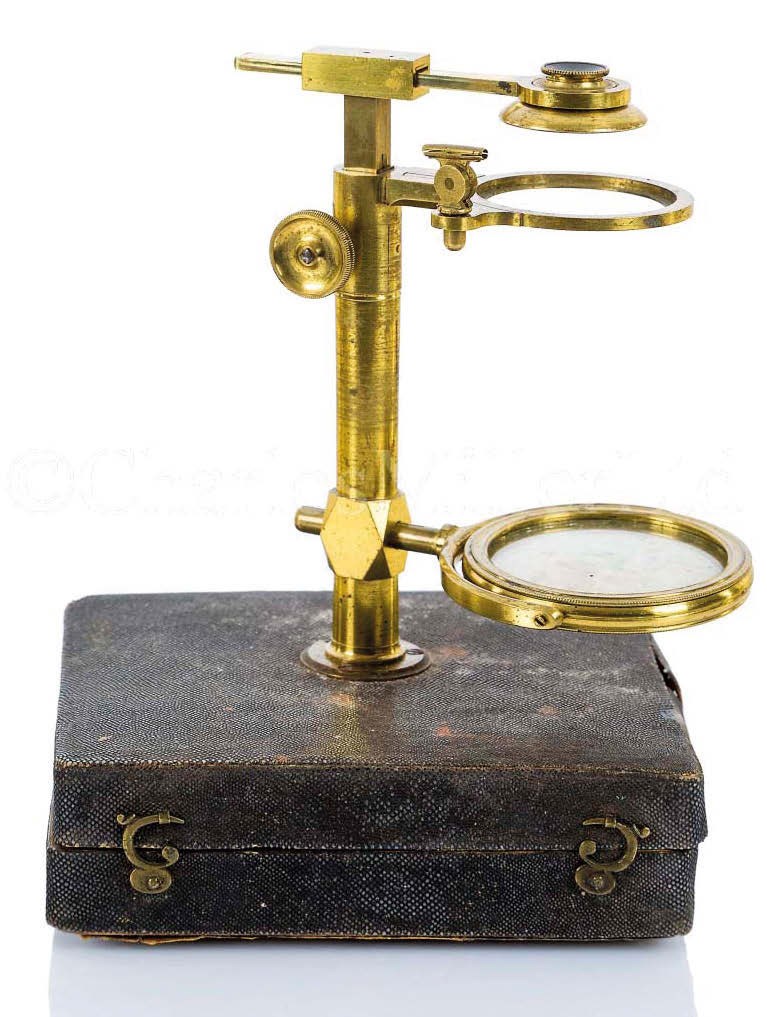 Microscope