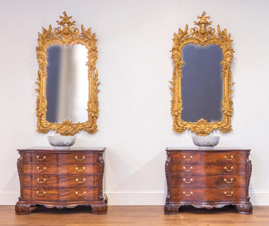 Items from the Hyde Park Antiques auction