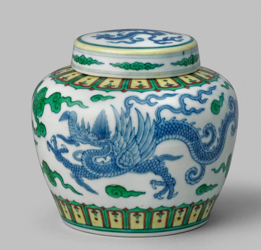 Chinese imperial doucai jar