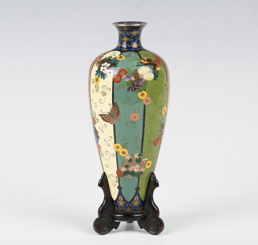 Meiji cloisonne vase by Namikawa Yasuyuki