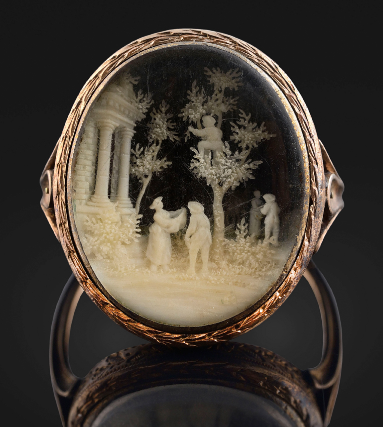 Napoleon ring given to Caroline du Colombier